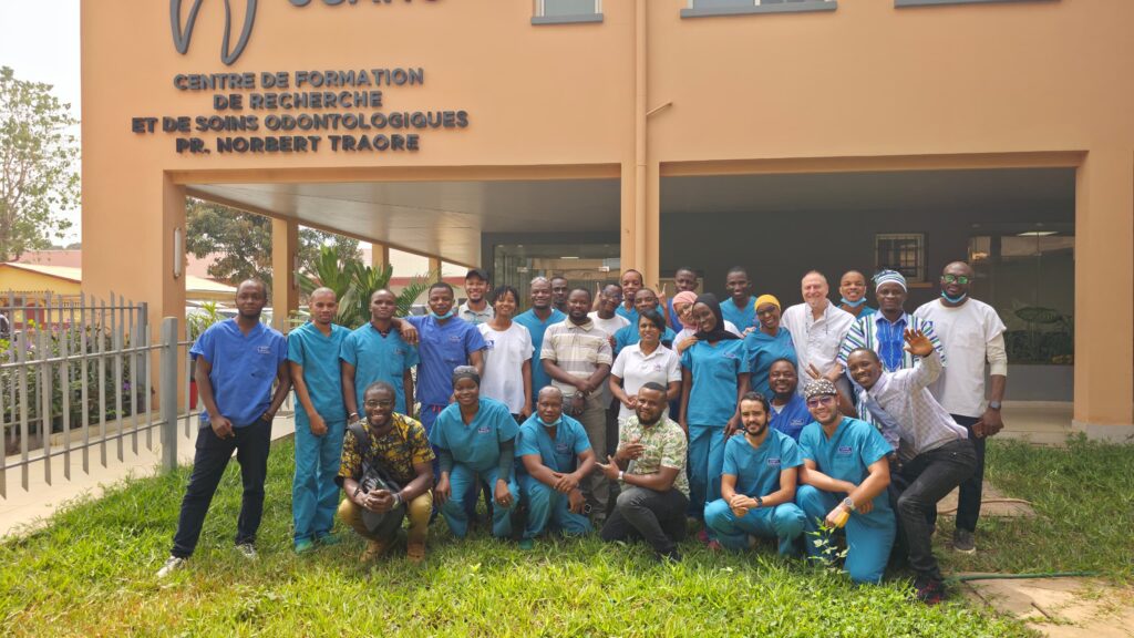 Équipe médicale lors d’une mission humanitaire en Guinée